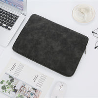 EliteSkin – Slim Laptop-Sleeve mit Griff & Zubehörfach