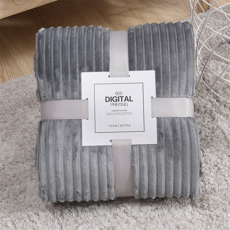 CozyStripe – Premium Korallenfleece-Decke in edler Ripp-Optik