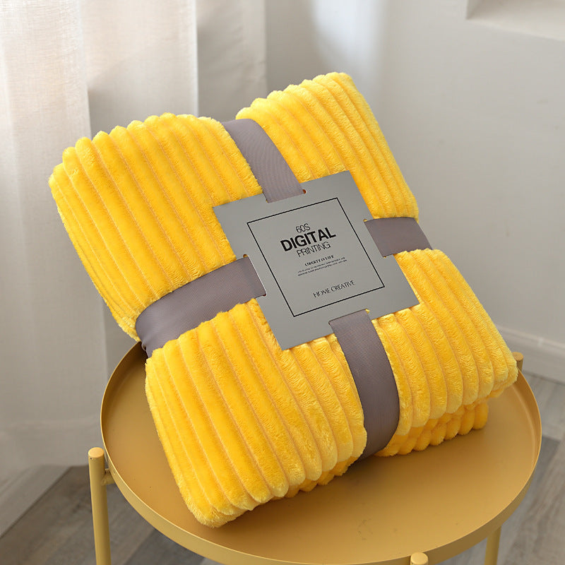 CozyStripe – Premium Korallenfleece-Decke in edler Ripp-Optik