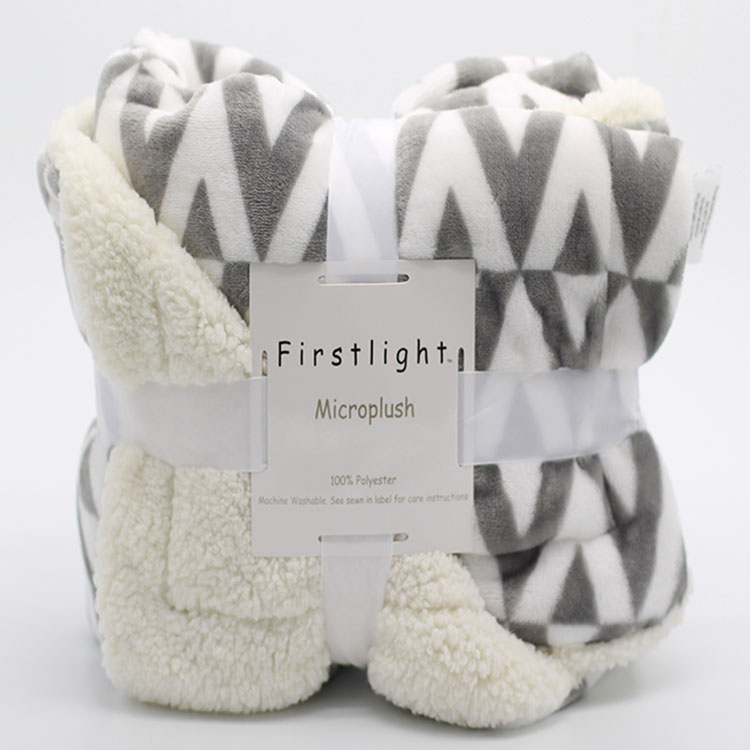 NordicWarm – Premium Lammfell-Kuscheldecke (Doppellagig & Extrawarm)