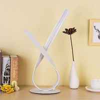 LumiDesk Elegance – Moderne LED Design-Tischleuchte (12W, Aluminium)