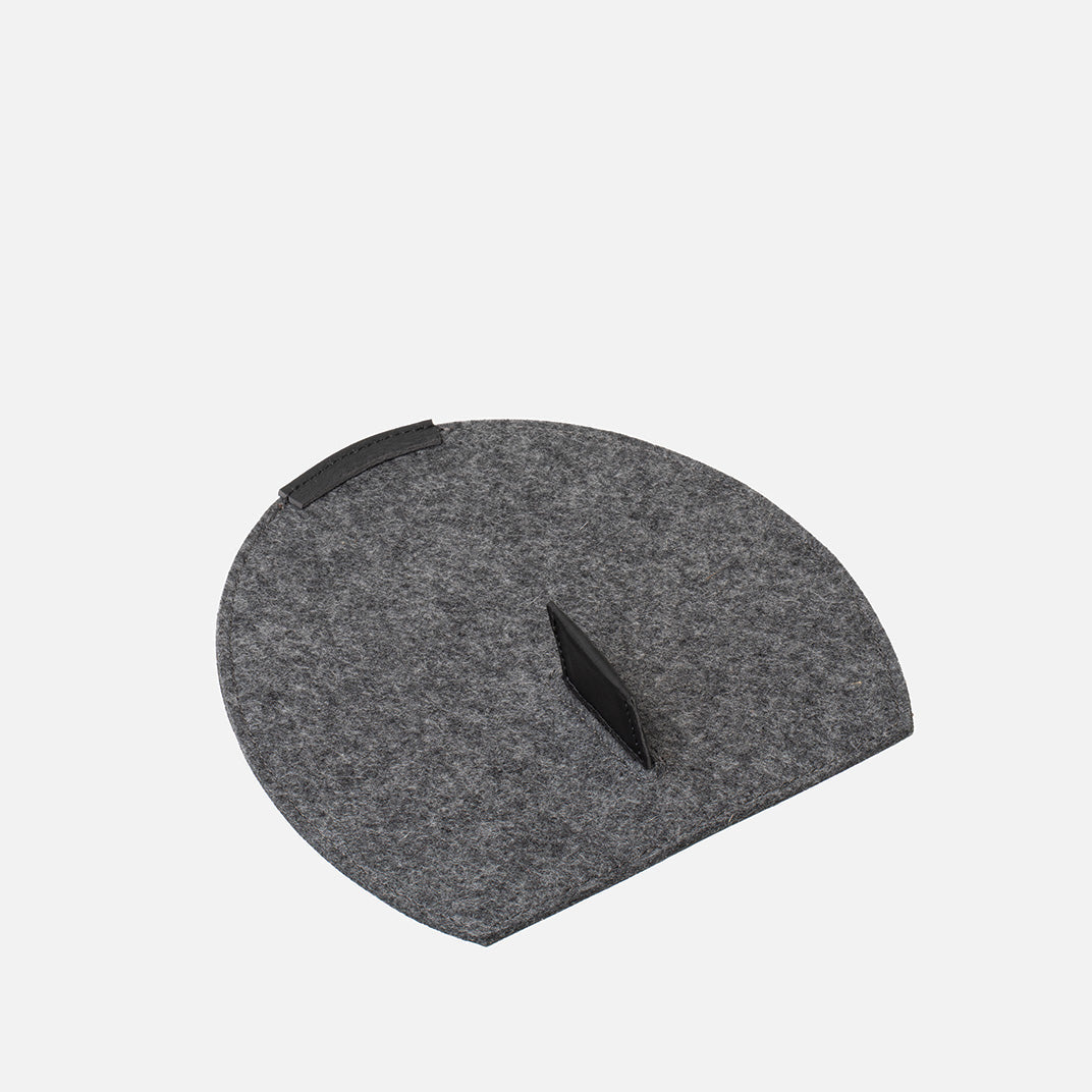 Premium AirPods Max Dock aus Merino-Filz (Smart Sleep Mode)