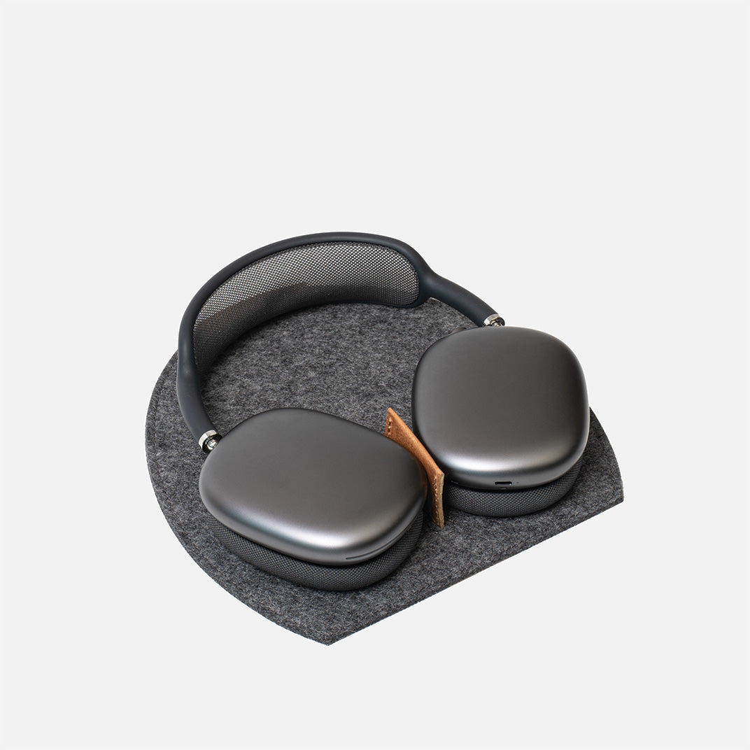 Premium AirPods Max Dock aus Merino-Filz (Smart Sleep Mode)