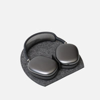Premium AirPods Max Dock aus Merino-Filz (Smart Sleep Mode)